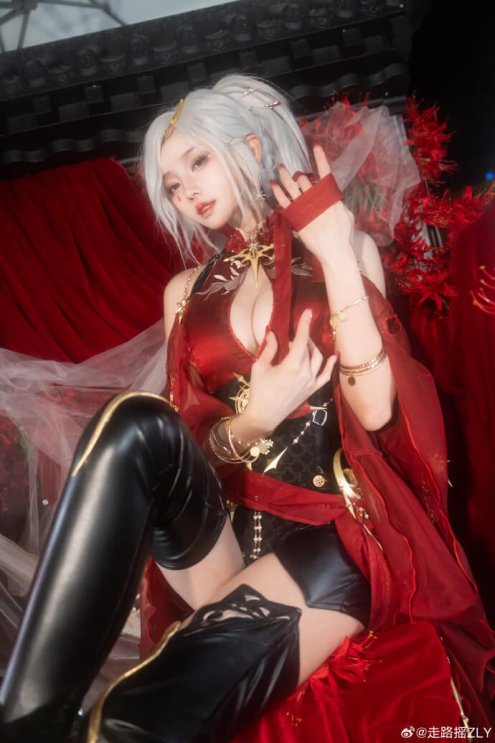 #二次元cos大赏# #永劫无间手游##微博跨域计划# ​​​走路摇ZLY